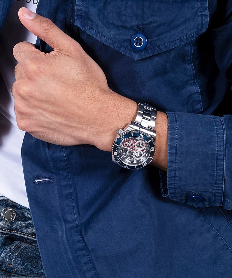 Silver Tone Case Silver Tone Stainless Steel Watch